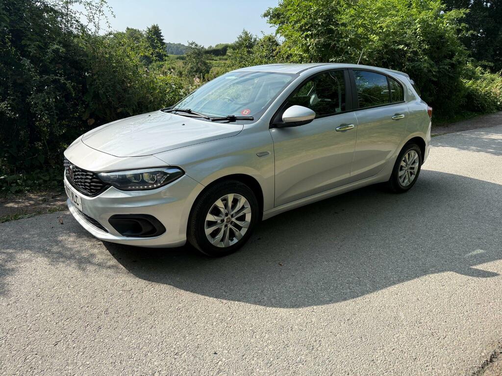 Fiat Tipo 1.4 T-jet Easy Plus Euro 6 Ss Grey