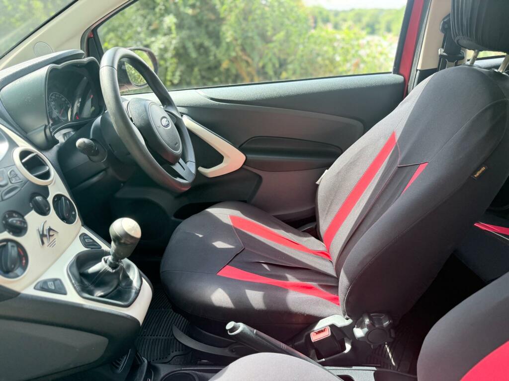 Ford KA Zetec 2013 62 Red #38