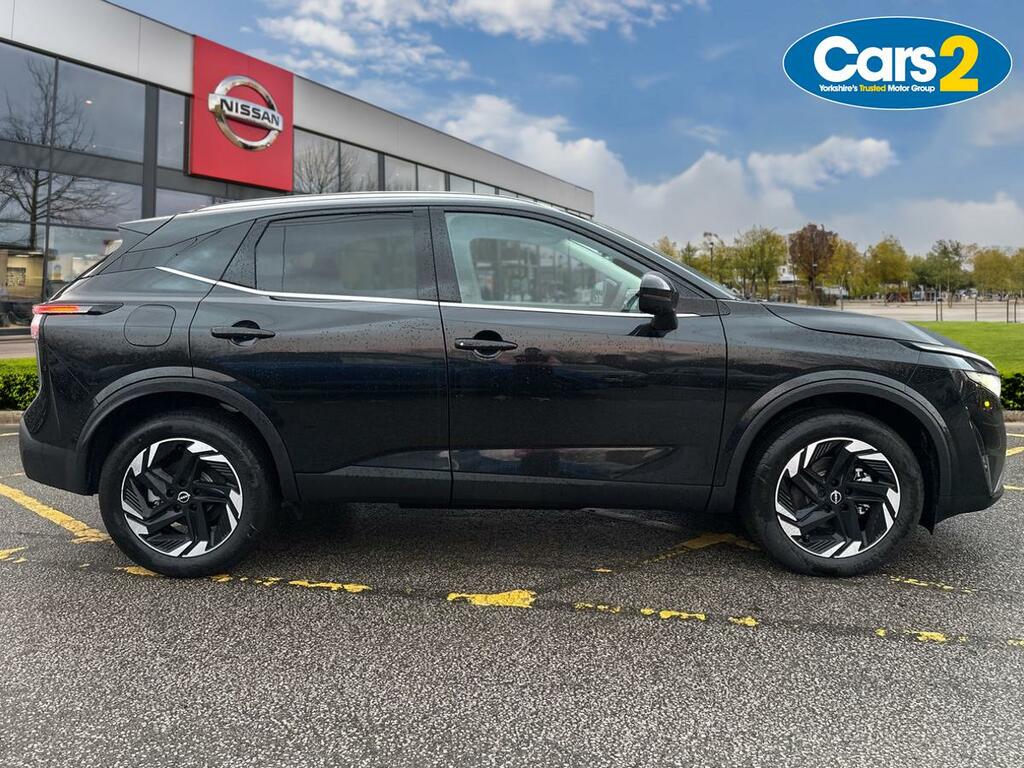 Nissan Qashqai 1.3 Dig-t Mh N-connecta Black #2