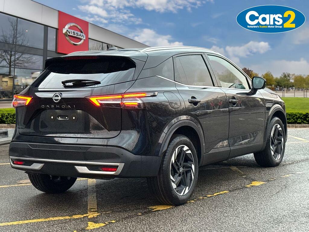 Nissan Qashqai 1.3 Dig-t Mh N-connecta Black #3