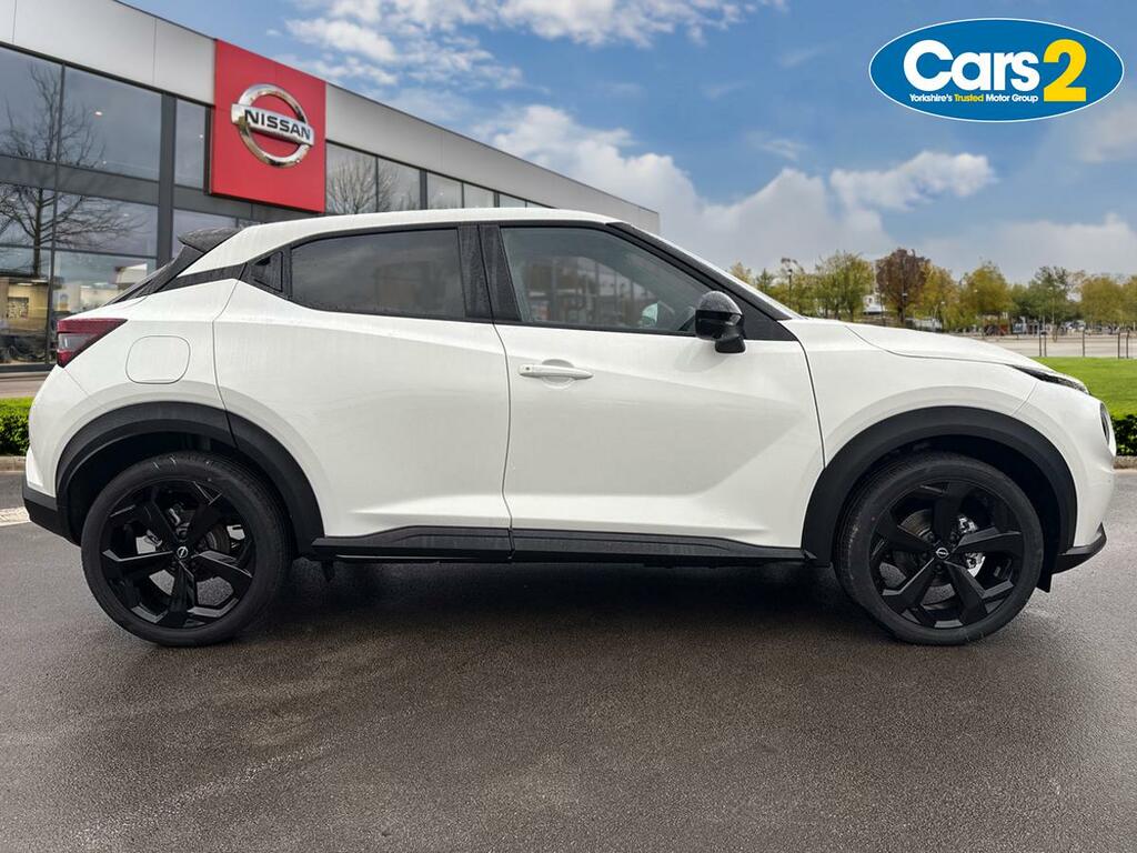Nissan Juke 1.0 Dig-t Tekna YB75UMO White #2