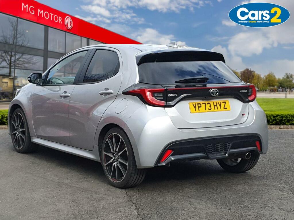 Toyota Yaris 1.5 Hybrid Gr Sport Cvt YP73HYZ Silver #5