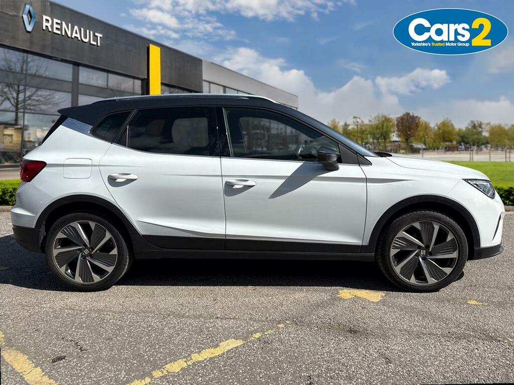Seat Arona 1.0 Tsi 110 Fr Sport YF22EYS White #2