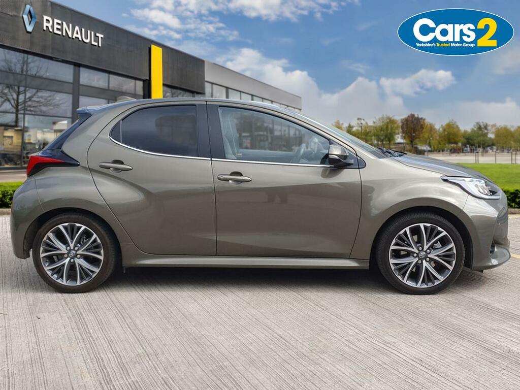 Toyota Yaris 1.5 Hybrid Excel Cvt YD72GZB Brown #2