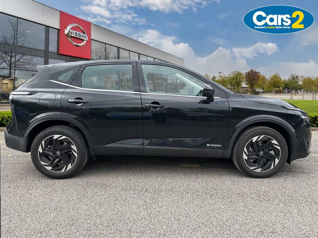 Nissan Qashqai 1.5 E-power Acenta Premium YE26XYZ Black #2