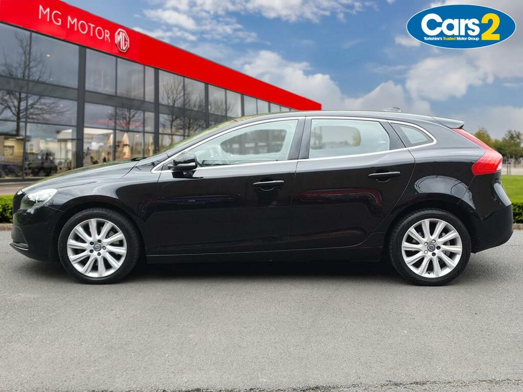 Volvo V40 D2 120 Se Lux Geartronic Black #6