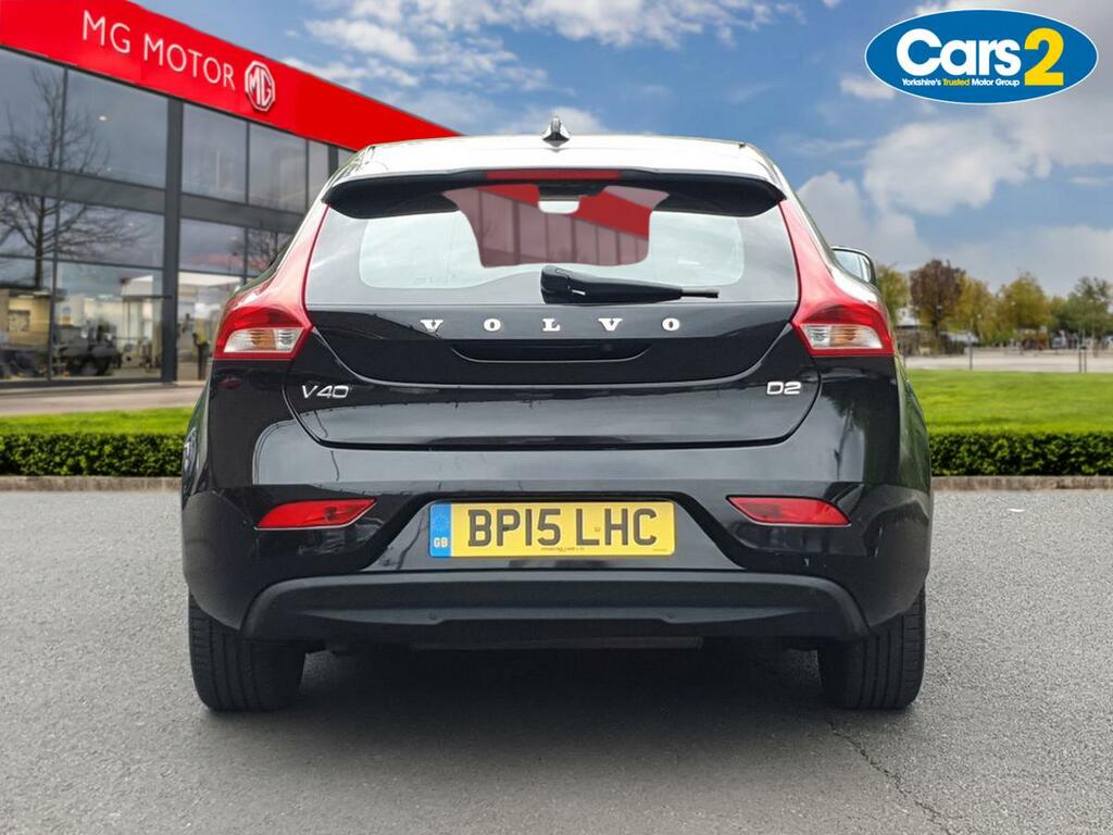 Volvo V40 D2 120 Se Lux Geartronic Black #4