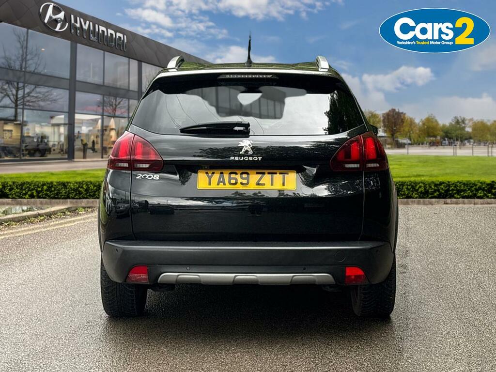 Peugeot 2008 1.2 Puretech 110 Allure Premium Black #4
