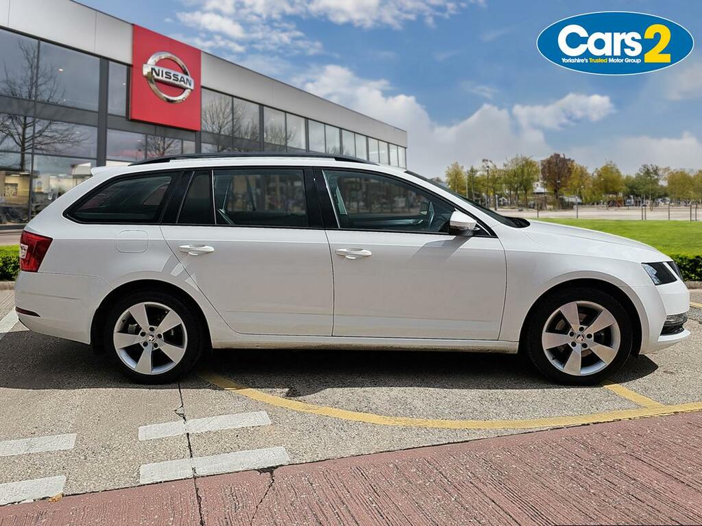 Skoda Octavia 1.5 Tsi Se Drive Dsg RK69UAY White #2