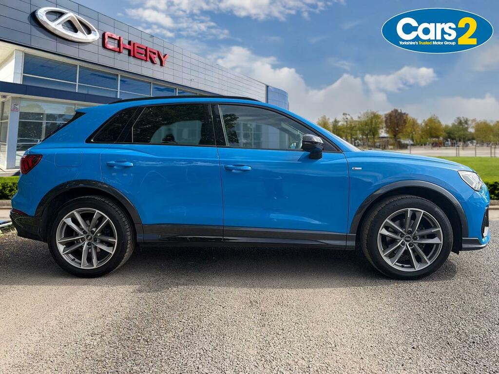 Audi Q3 35 Tfsi Black Edition S Tronic PJ22LLA Blue #2