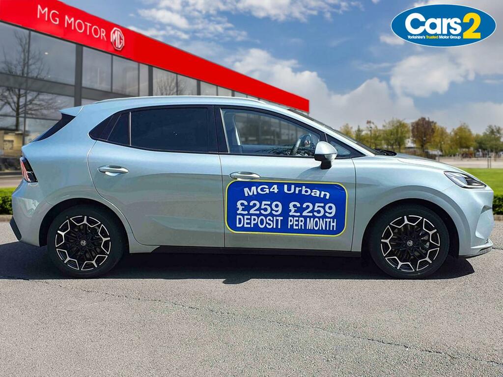 MG MG4 118Kw Premium Long Range 54Kwh YT26OCH Green #2