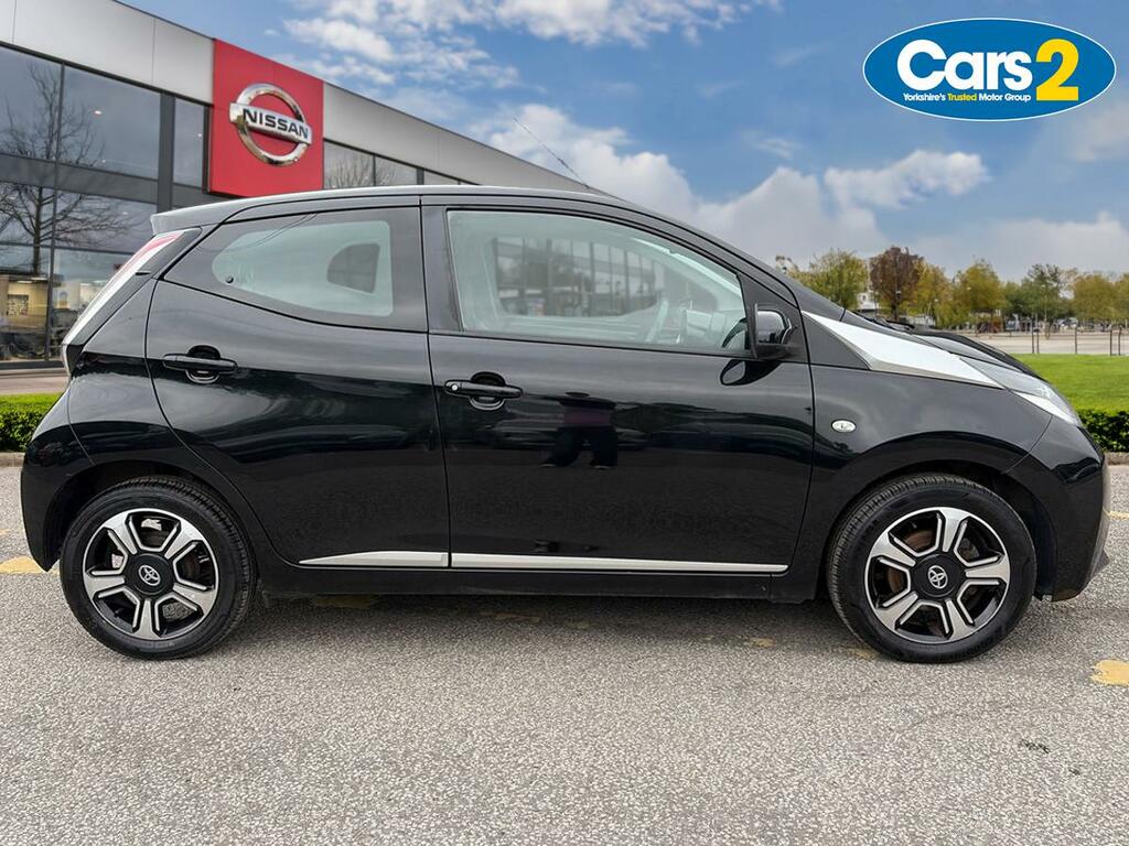 Toyota Aygo 1.0 Vvt-i X-clusiv Black #2