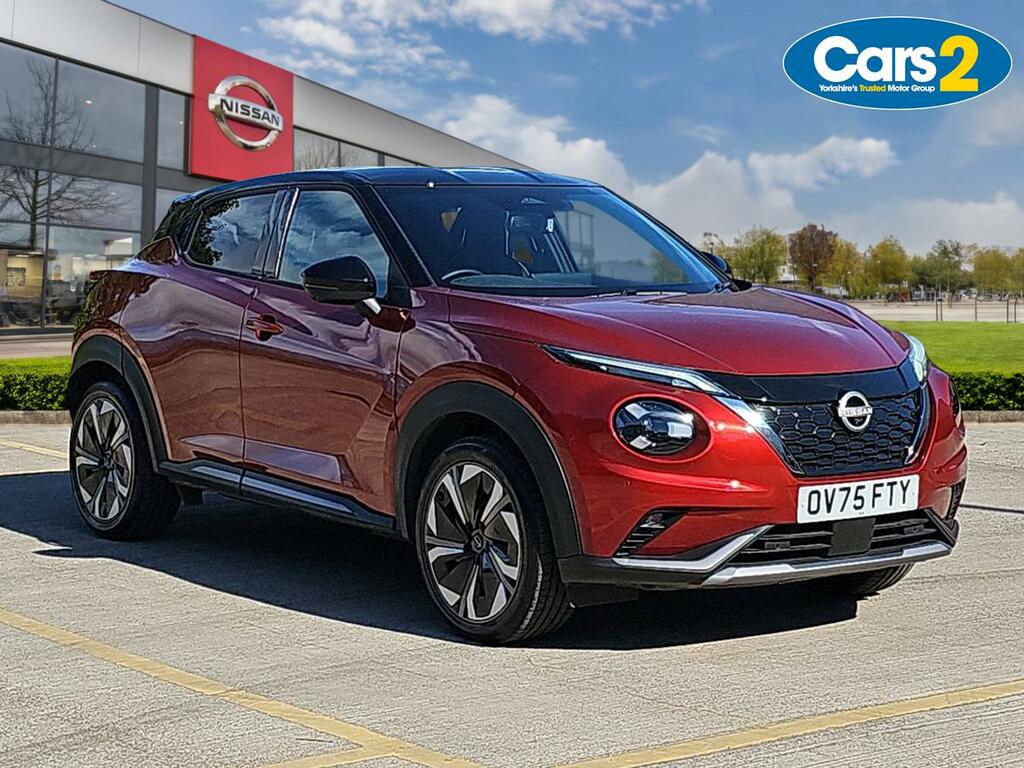 Nissan Juke 1.6 Hybrid Tekna Red