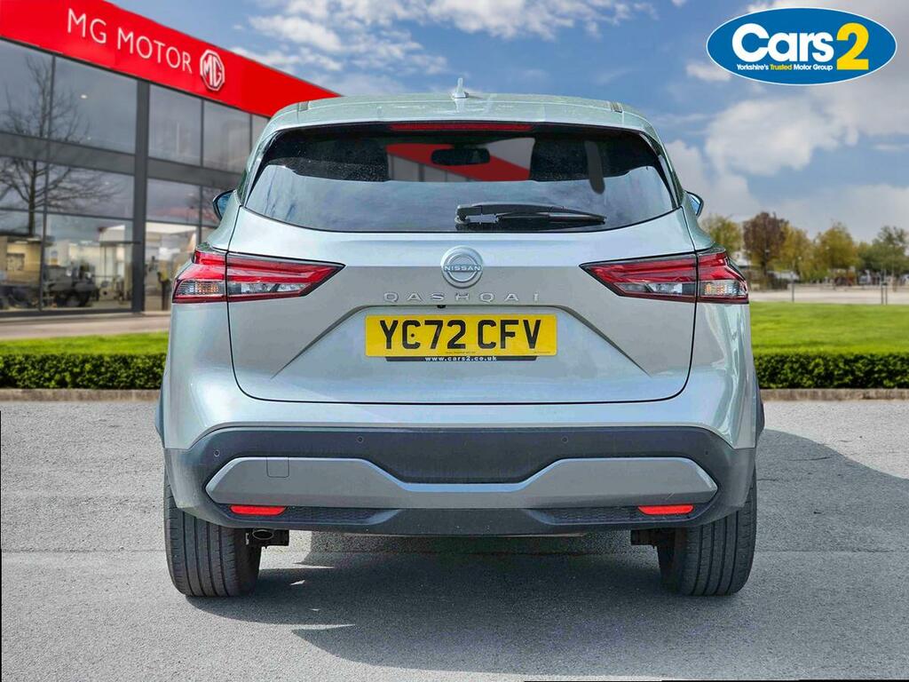 Nissan Qashqai 1.3 Dig-t Mh 158 N-connecta Xtronic YC72CFV Silver #4