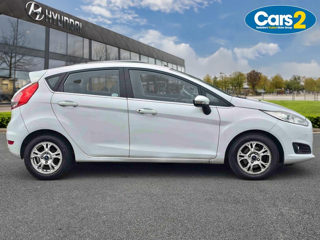Ford Fiesta 1.6 Tdci Zetec Econetic White #2