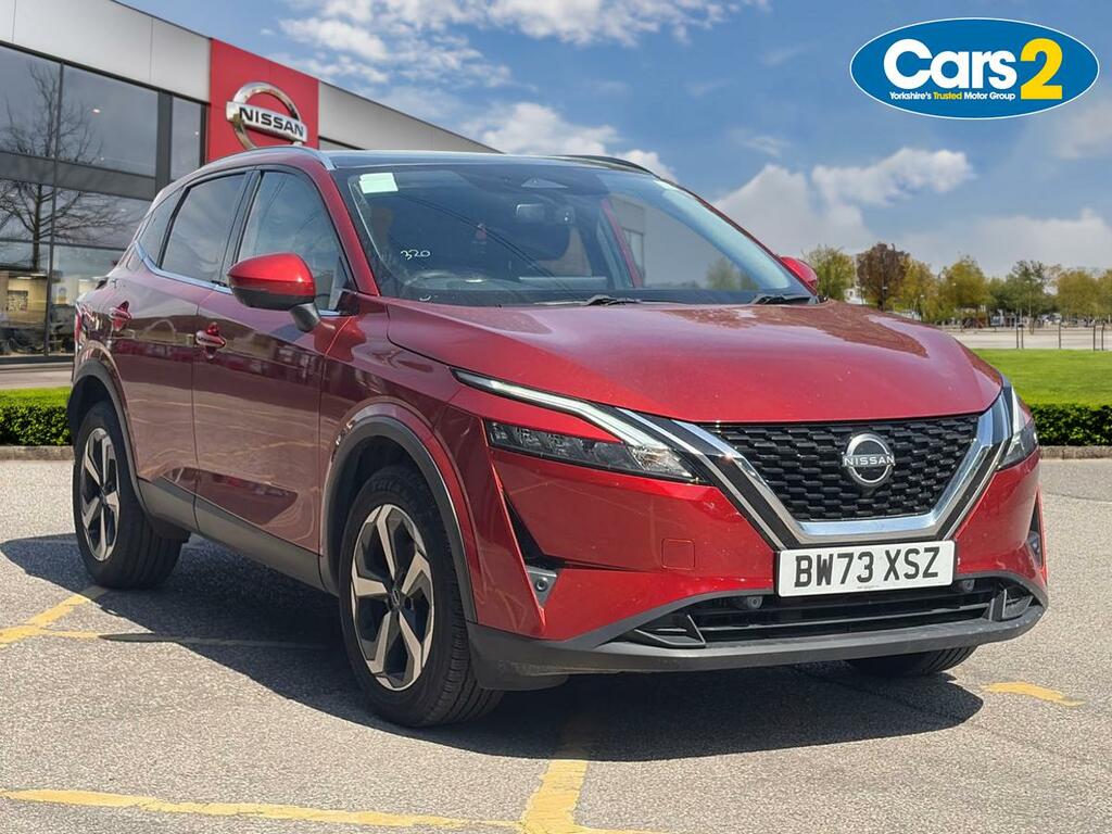 Nissan Qashqai 1.3 Dig-t Mh N-connecta Red