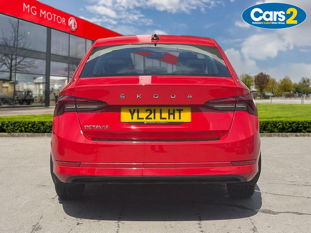 Skoda Octavia 1.5 Tsi Se Technology Red #4