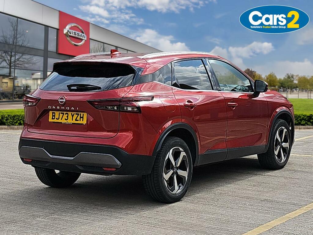 Nissan Qashqai 1.3 Dig-t Mh N-connecta BJ73YZH Red #3