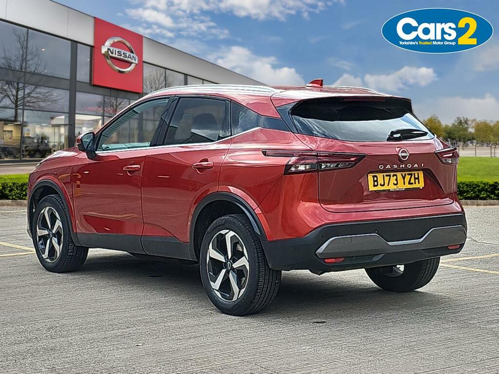 Nissan Qashqai 1.3 Dig-t Mh N-connecta BJ73YZH Red #5