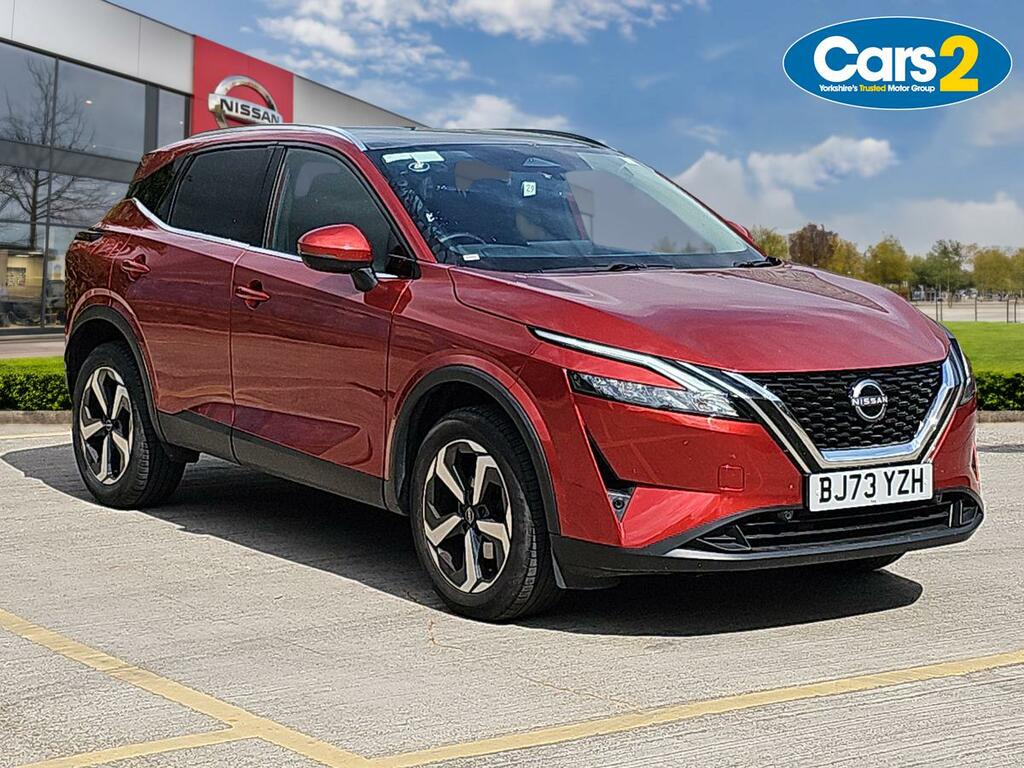 Nissan Qashqai 1.3 Dig-t Mh N-connecta Red