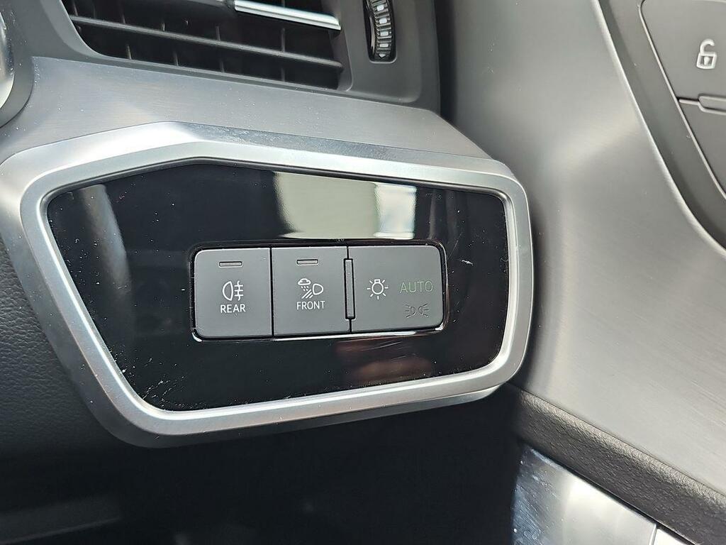 Audi A6 2023 2.0 Tdi 40 S Line Estate S Tronic Black #71