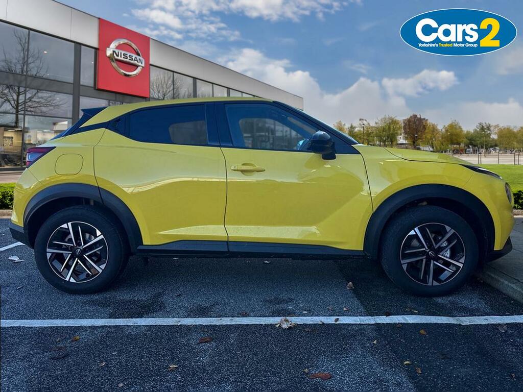 Nissan Juke 1.6 Hybrid N-connecta Yellow #2