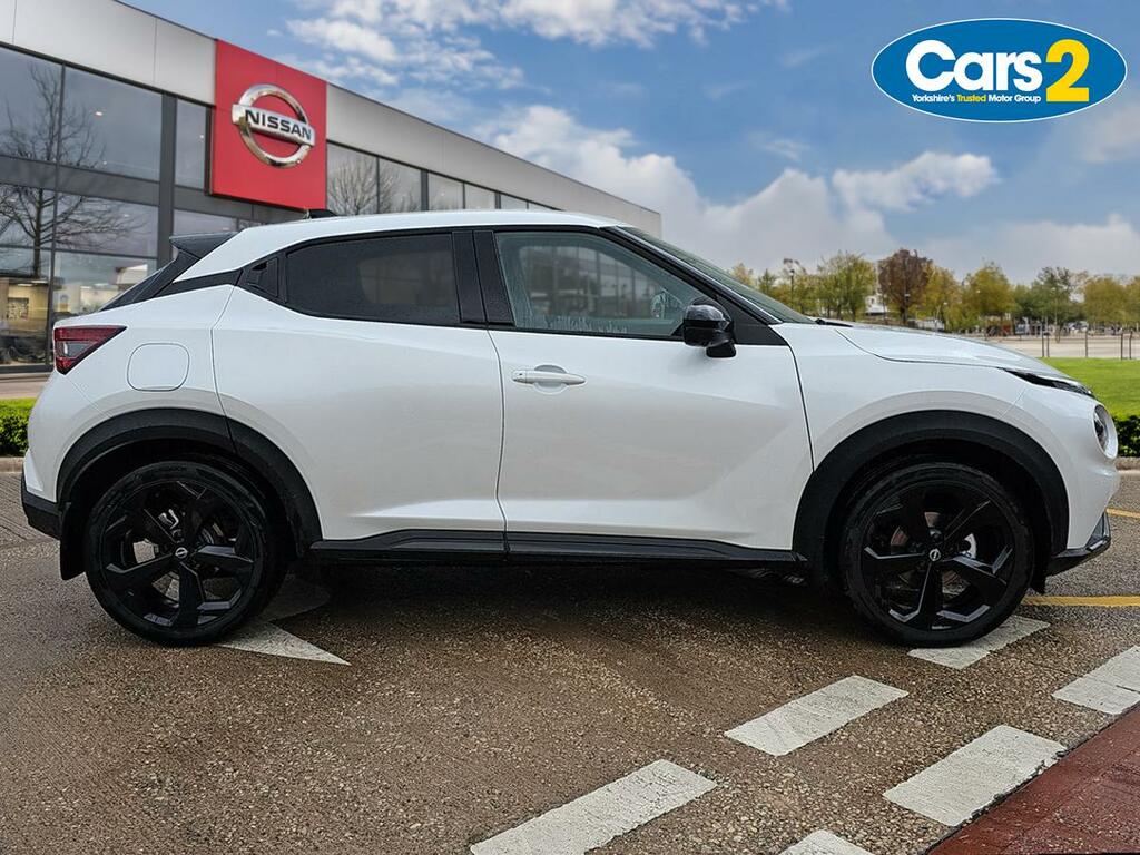 Nissan Juke Hatchback YF26CVN White #2