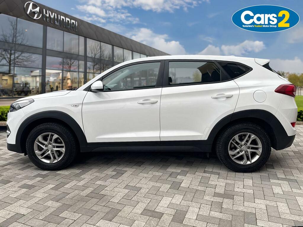 Hyundai Tucson 1.7 Crdi Blue Drive S 2Wd White #6