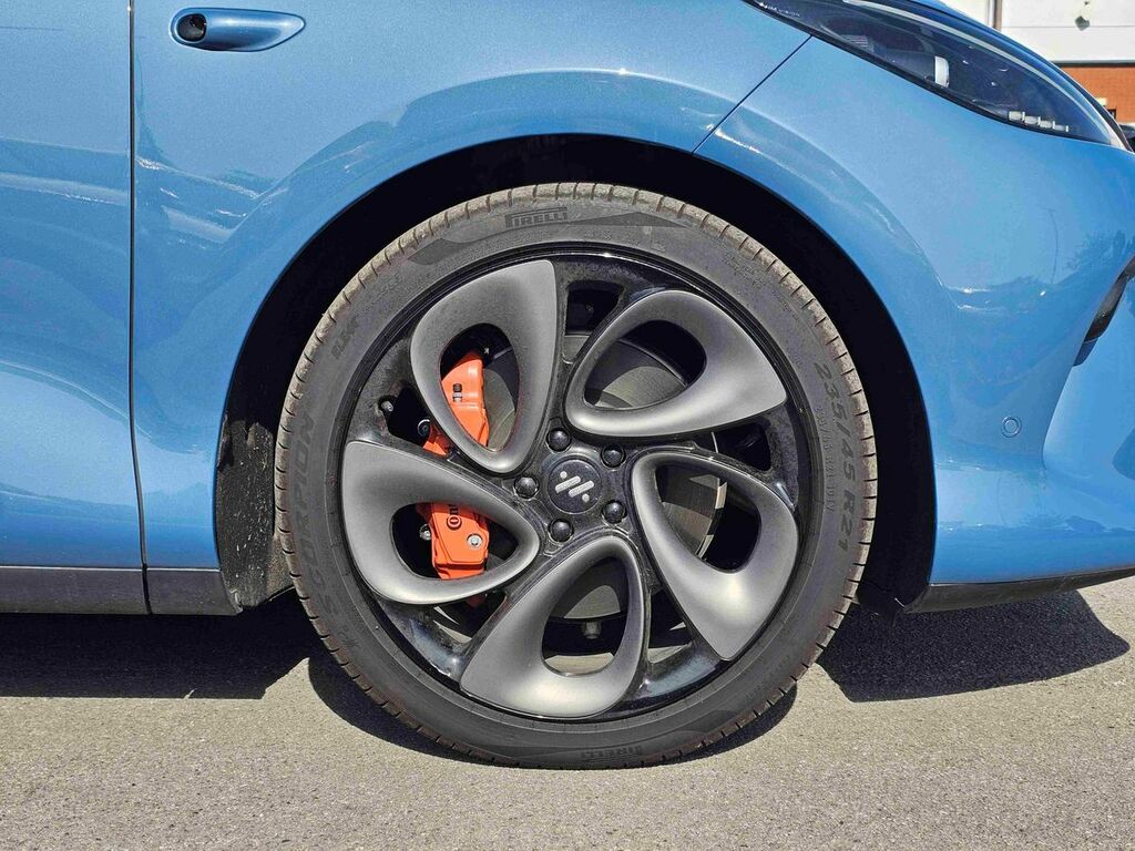 MG IM6 100Kwh Launch Edition Suv 4Wd 7 Black #9