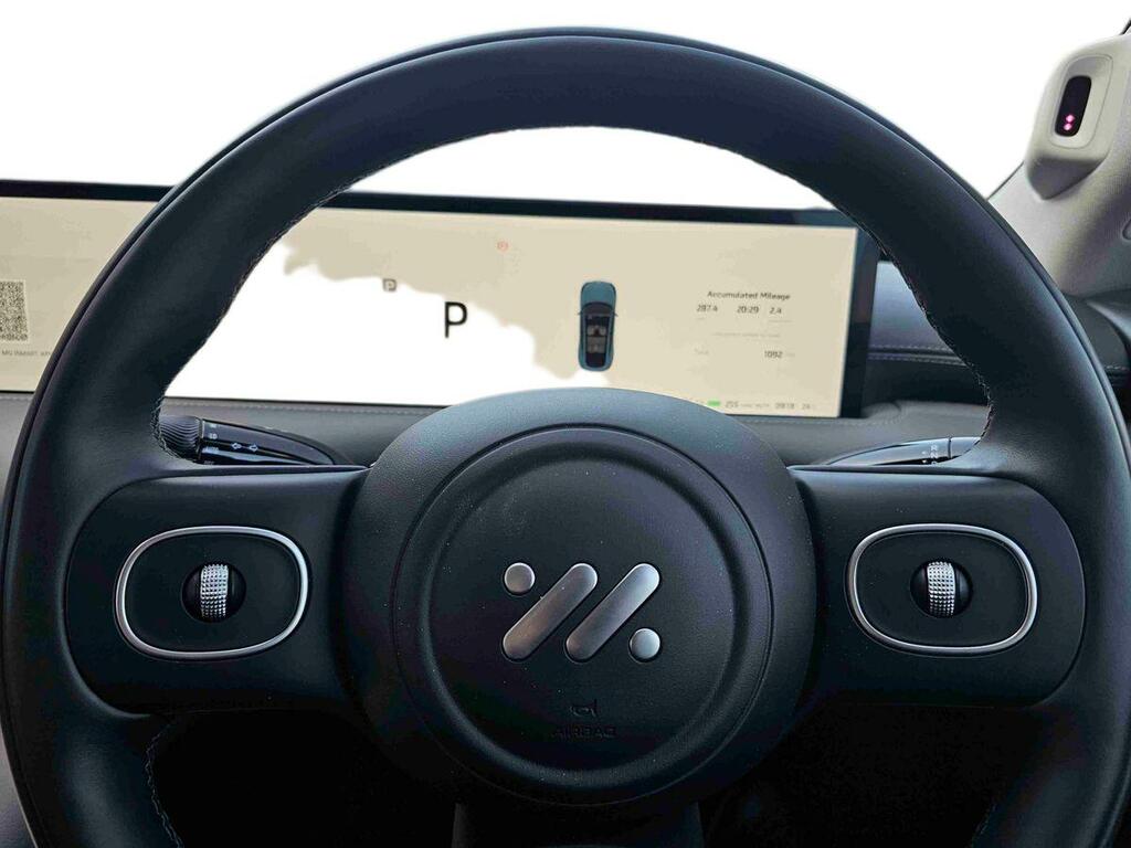 MG IM6 100Kwh Launch Edition Suv 4Wd 7 Black #13