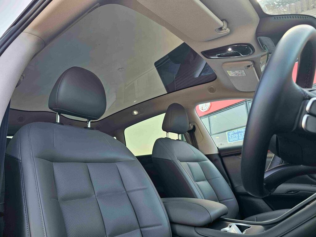 MG IM6 100Kwh Launch Edition Suv 4Wd 7 Black #33