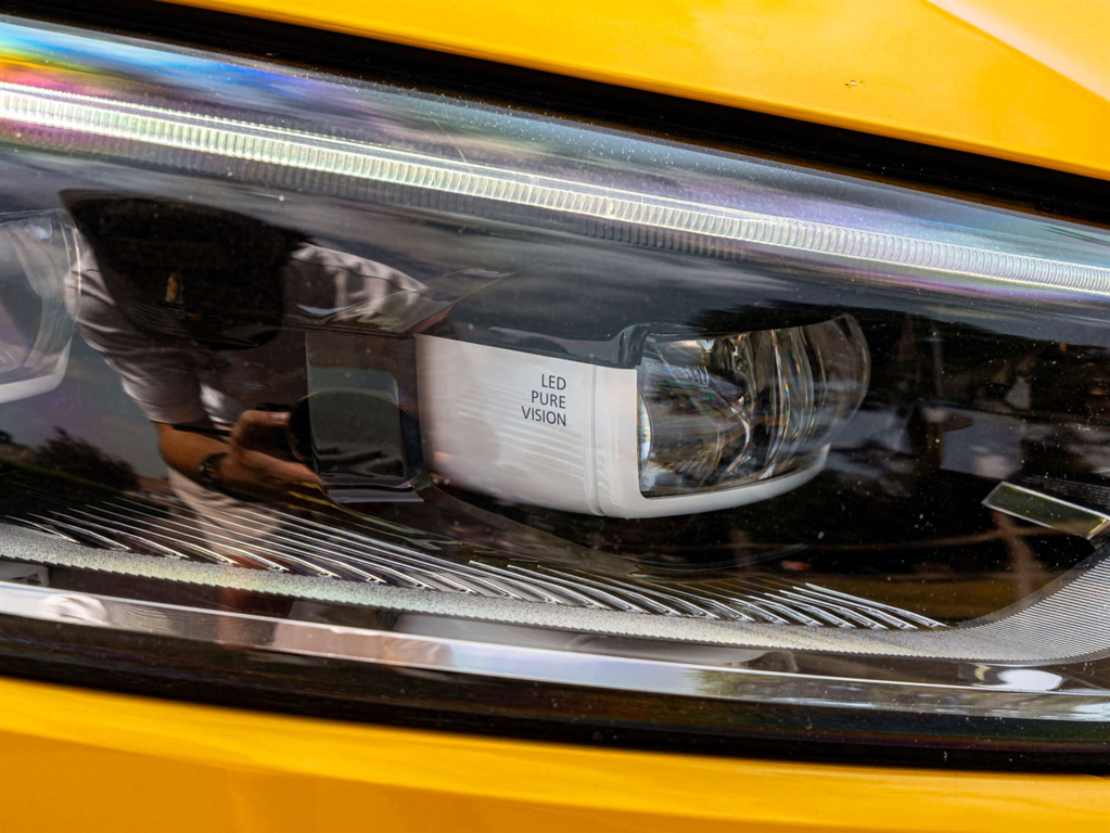 Renault Megane Sport Trophy Yellow #6