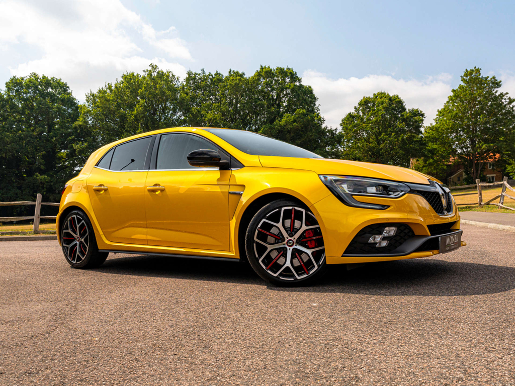Renault Megane Sport Trophy Yellow #2