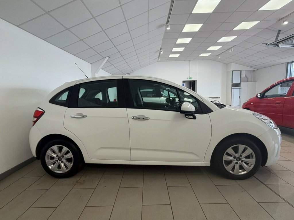 Citroen C3 1L Vtr SM63KGZ White #5