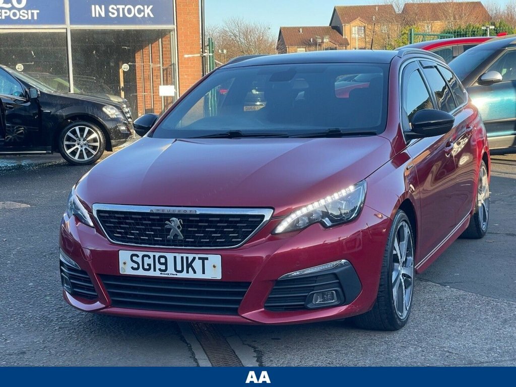 Peugeot 308 SW 1.2L Tech Edition Red