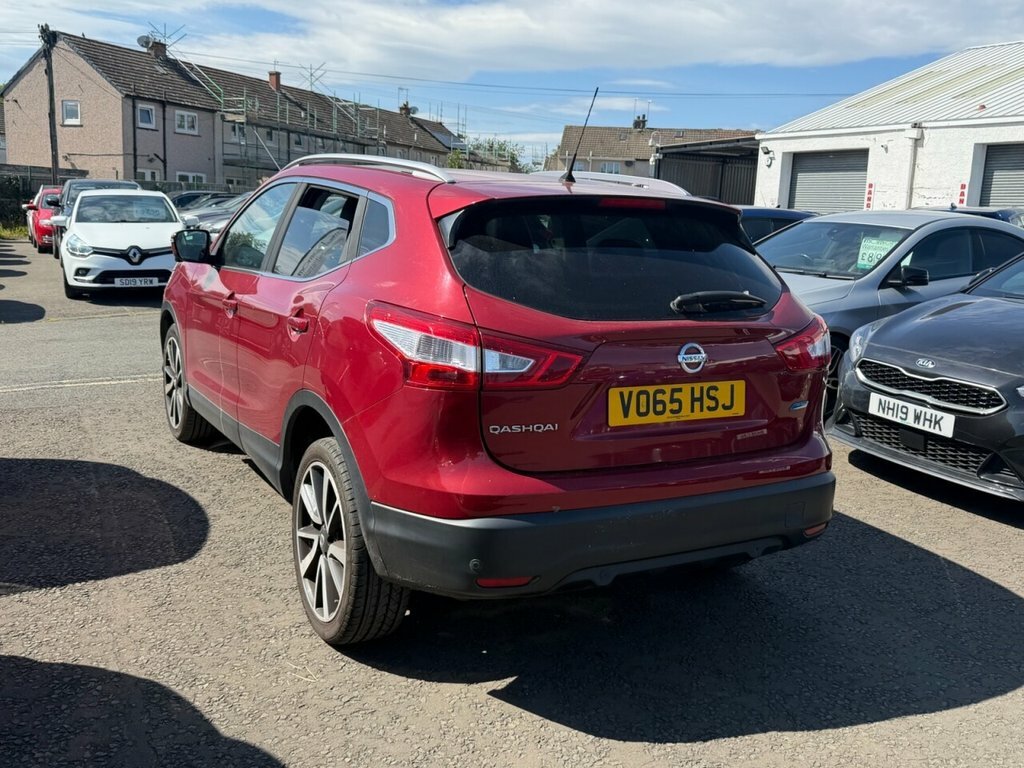 Nissan Qashqai 1.5L Tekna VO65HSJ Red #4