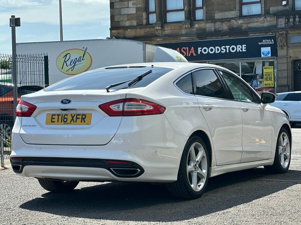 Ford Mondeo 2L Titanium ET16XFR White #6