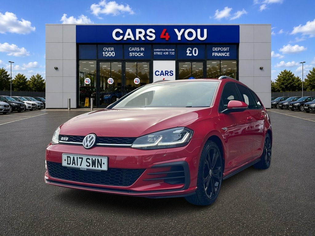 Volkswagen Golf 2L Gtd Red