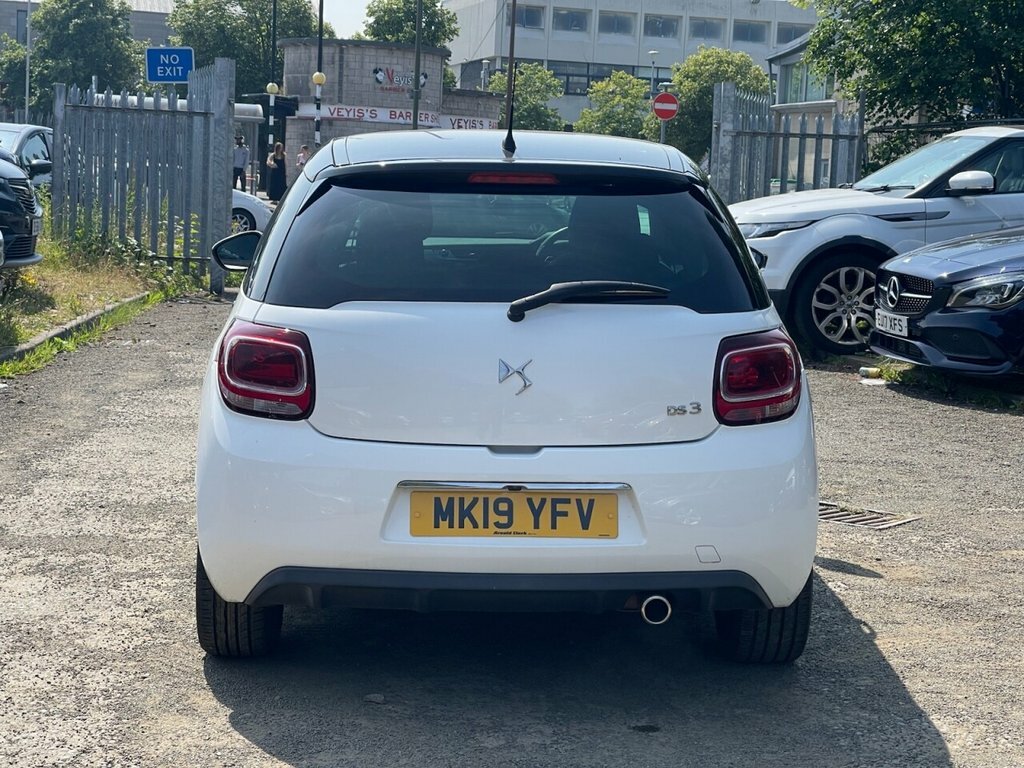 DS DS 3 1.2L Connected Chic White #5