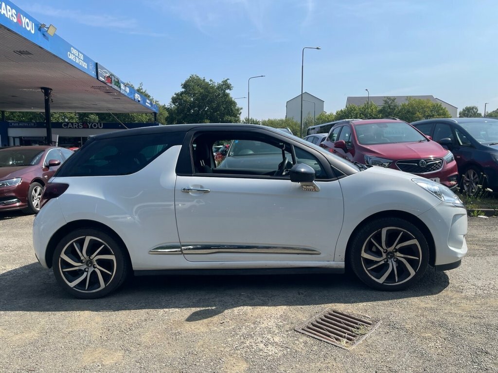 DS DS 3 1.2L Connected Chic White #4