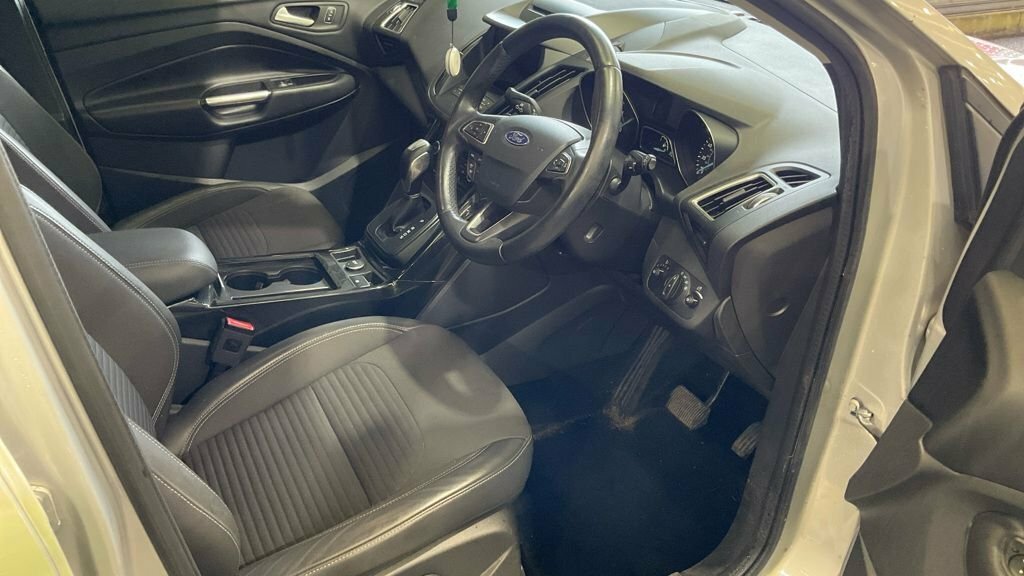 Ford Kuga 1.5 Tdci St-line 2Wd Cwvehiclemarketing Black #11