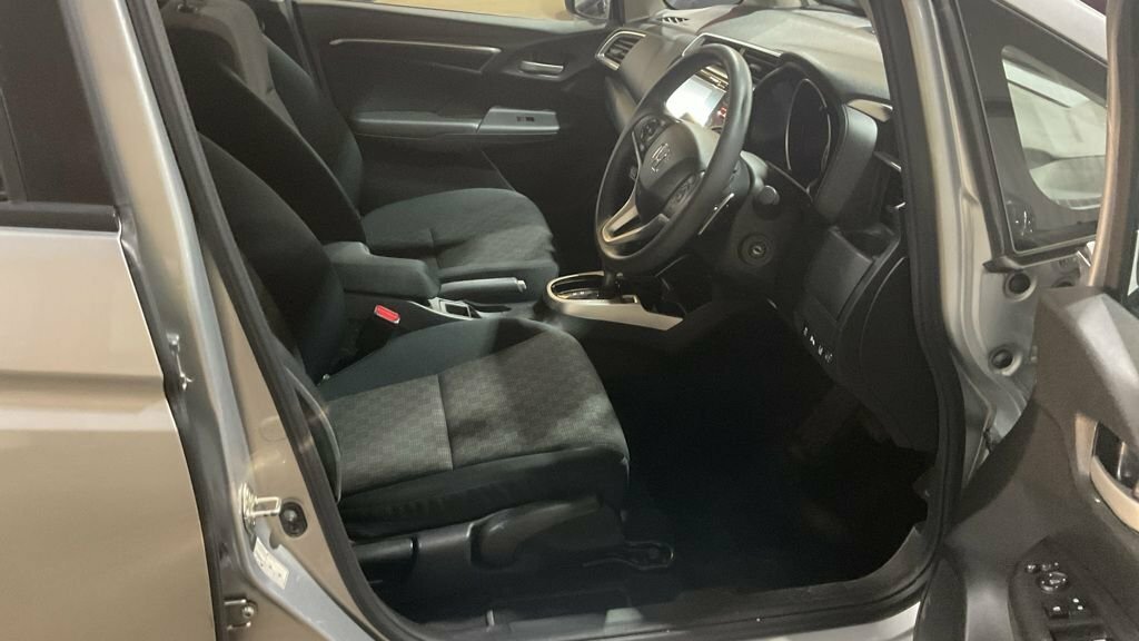 Honda Jazz 1.3L Se Silver #5
