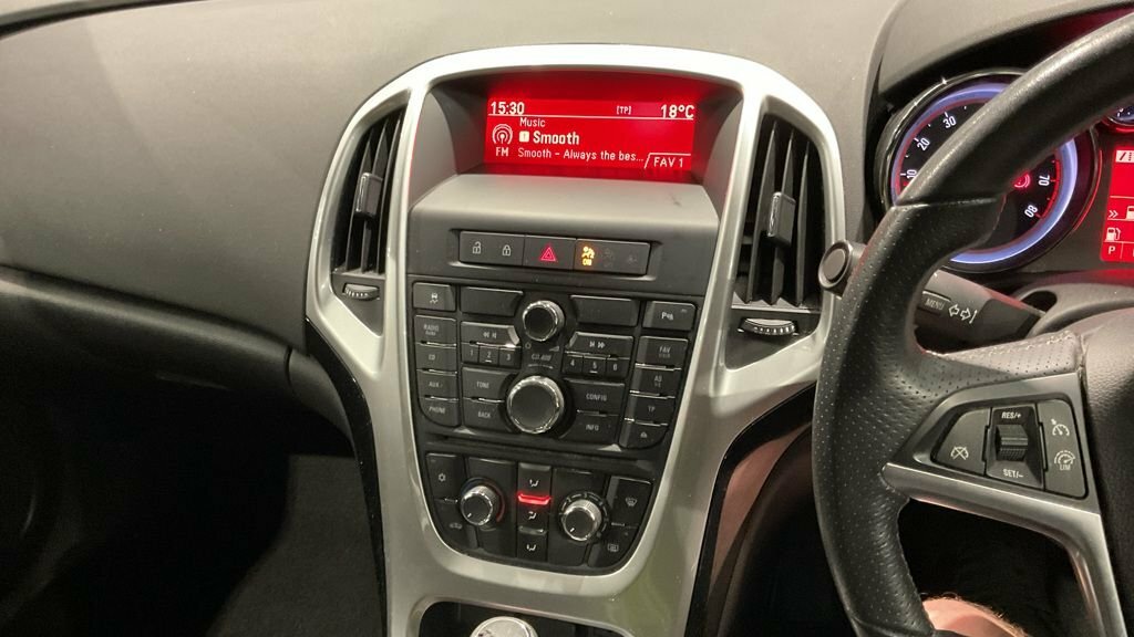 Vauxhall Astra 1.6I Sri Sports Tourer Euro 6 Red #13