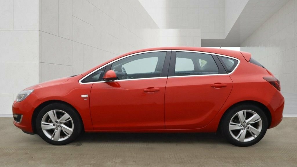 Vauxhall Astra 1.6L Sri Red #6