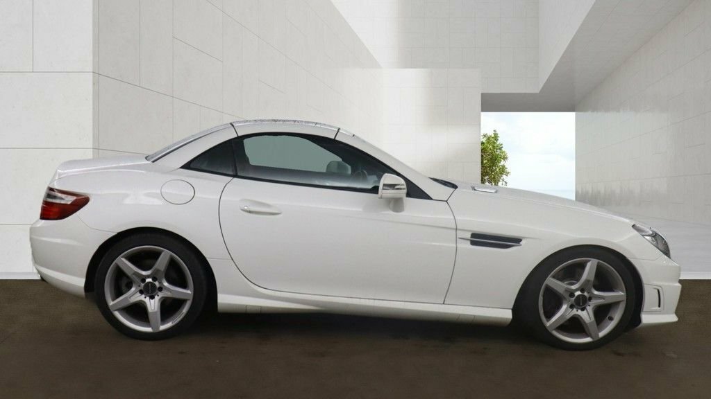 Mercedes-Benz SLK 2.1L Amg Sport White #5