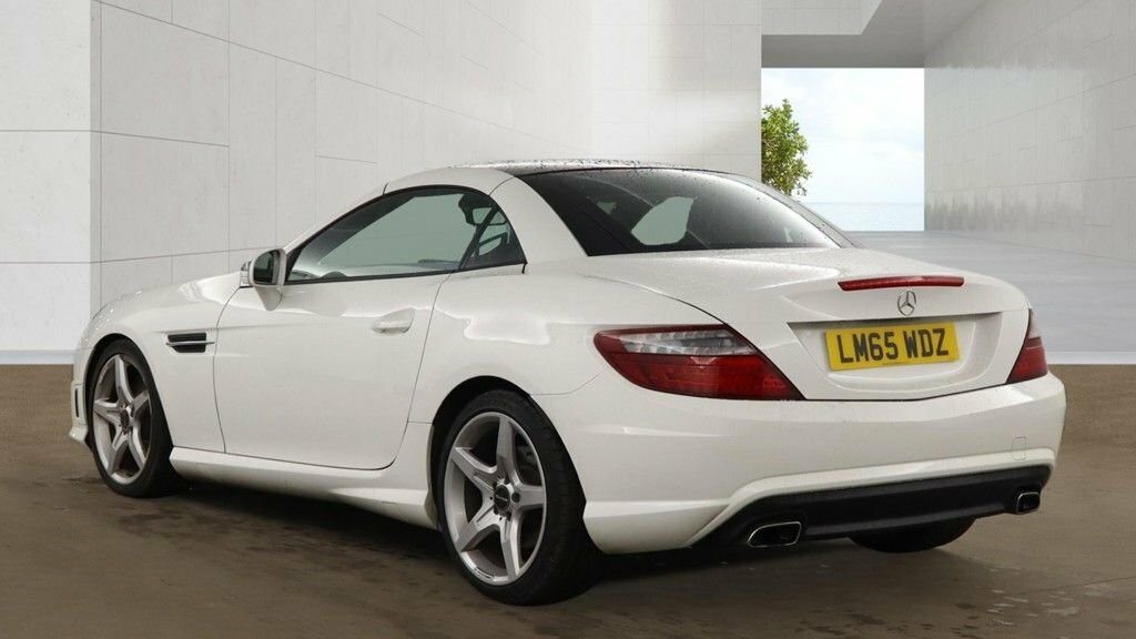 Mercedes-Benz SLK 2.1L Amg Sport White #3