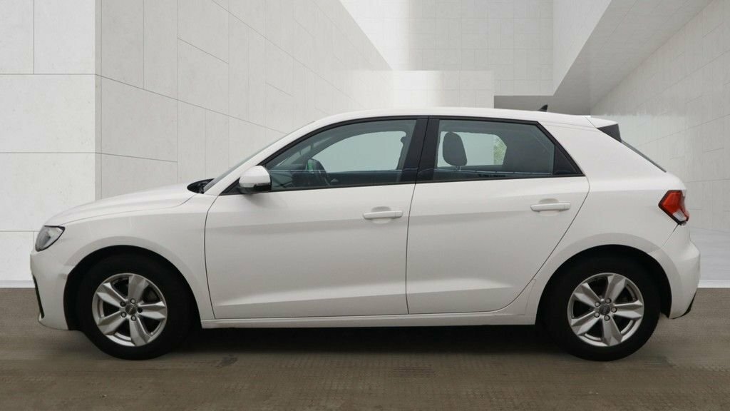 Audi A1 1L Se White #6