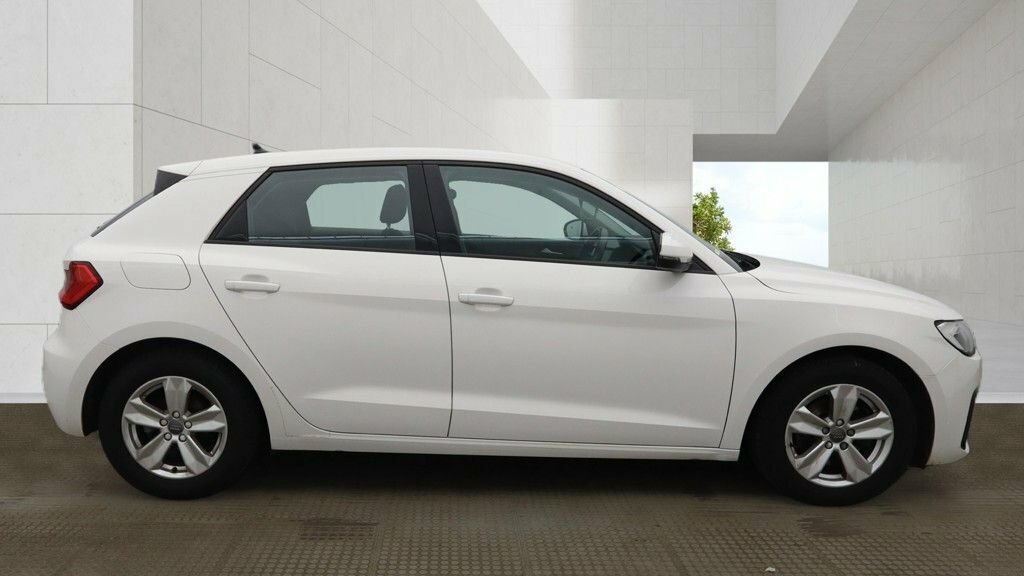 Audi A1 1L Se White #5
