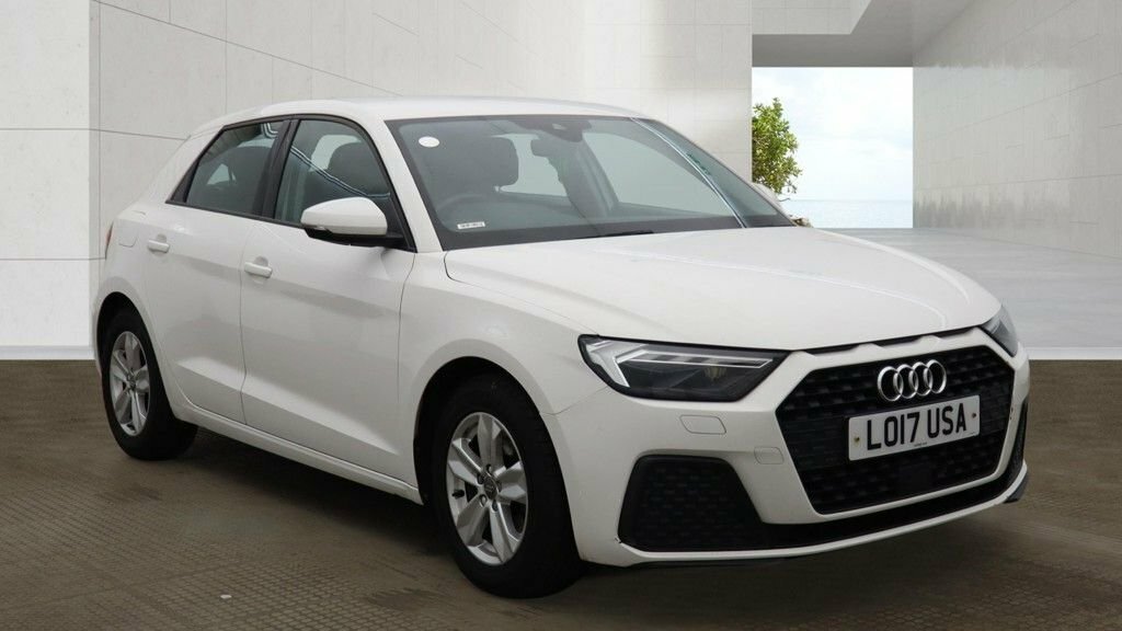Audi A1 1L Se White