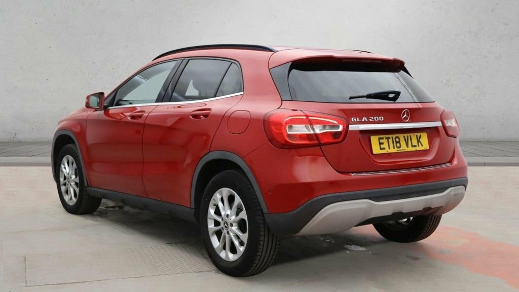 Mercedes-Benz GLA Class 1.6L Se Red #3